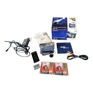 Vintage Sony Handycam DCR-DVD 105 recorder set. Free shipping